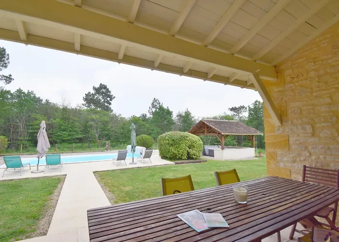 Au Cayroux By Interhome * Blanquefort-sur-Briolance